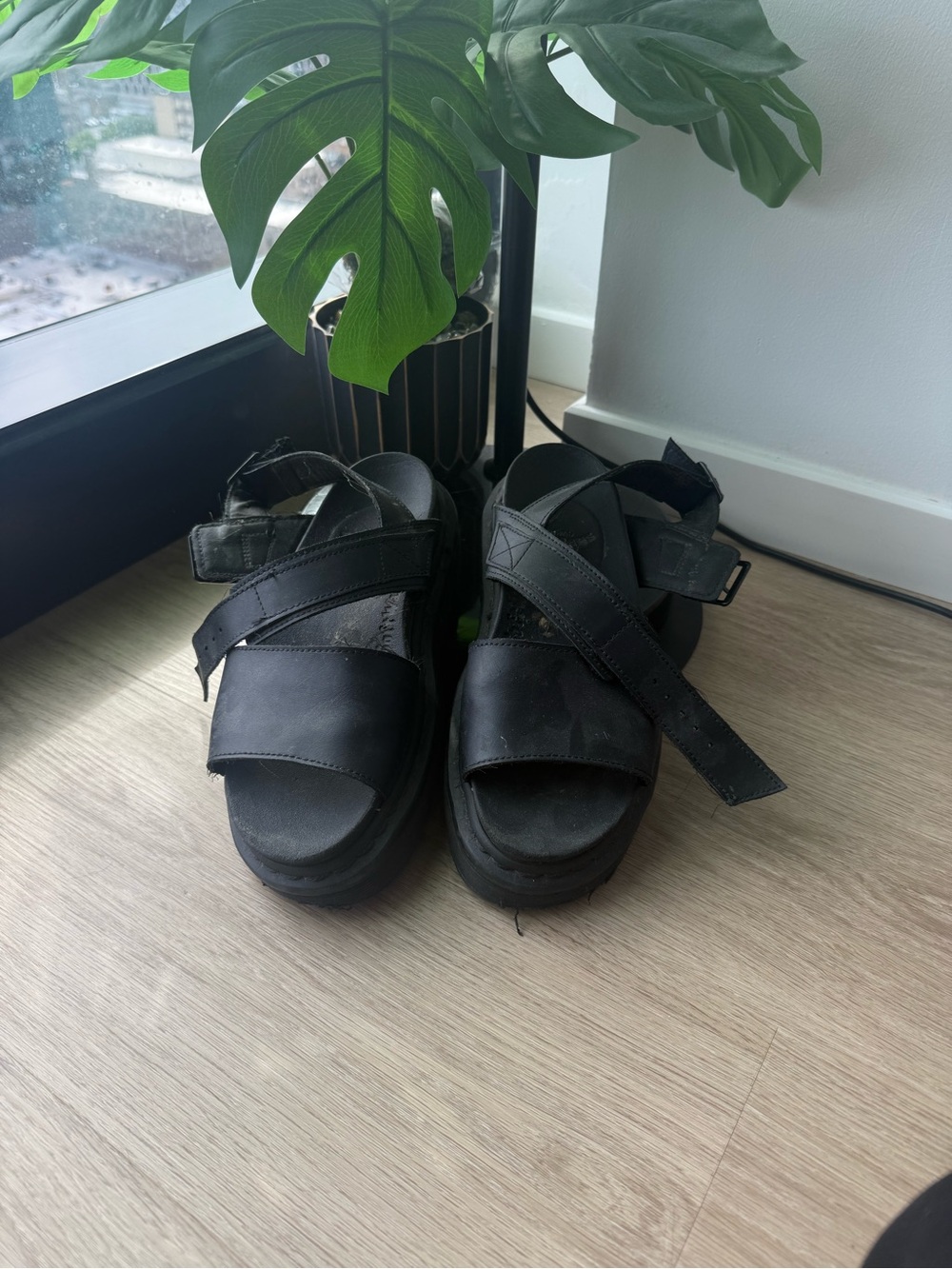 dr martens platform sandal